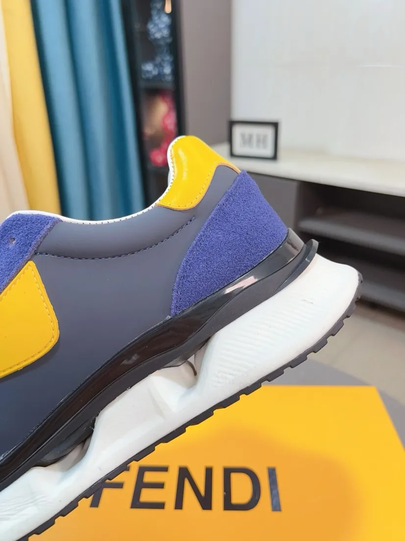 Men's shoes 💰440🌹🌹[fendi] Fendi classic and comfortable men, this complex sneaker is made of soft calfskin➕genuine leather lining➕original ultra-light rubber material with rough outsole. This unique light style is suitable for the casual and refined sensibility of this season. It is comfortable and natural on the feet. It is an everyday style for casual travel in autumn and winter! 38/44